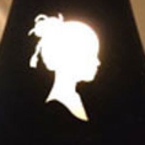 Meet your Posher, Aila